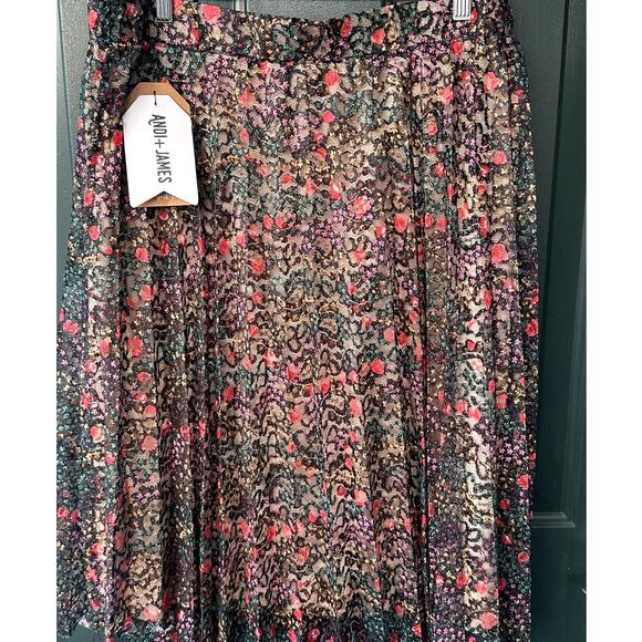 NWT Sz L Pleated Floral Lace Skirt w Elastic Waist Cottagecore Whimsigoth - Picture 2 of 5